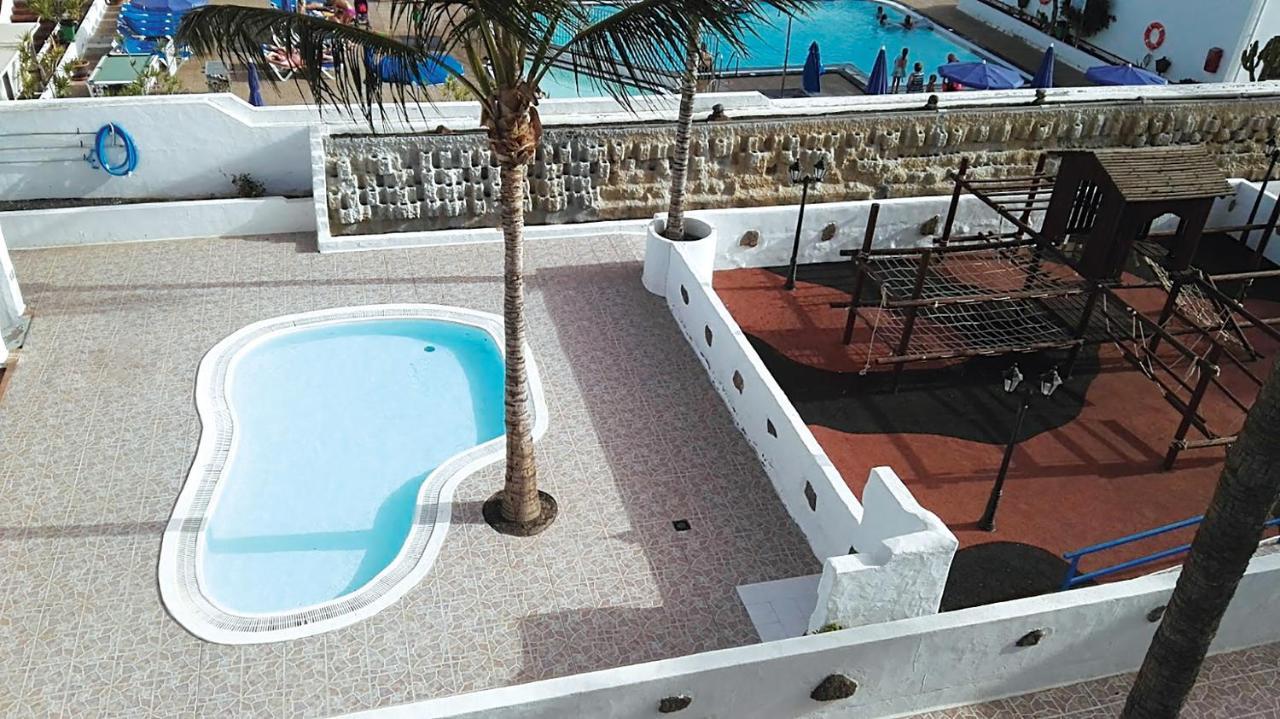 Apartamento Aguazul - A pie de piscina y vistas al mar Puerto del Carmen  Exterior foto